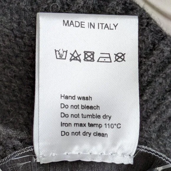 Cashmere Beanie Made in Italy NWT - Picture 4 of 6